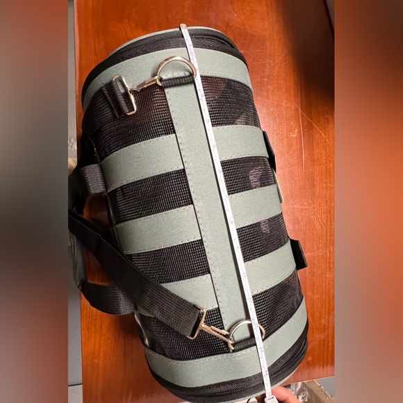 Pet carrier bag breathable two sizes available 1 per order  NWT - Picture 11 of 12